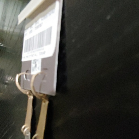 Karma Bella Earrings - Picture 3 of 3